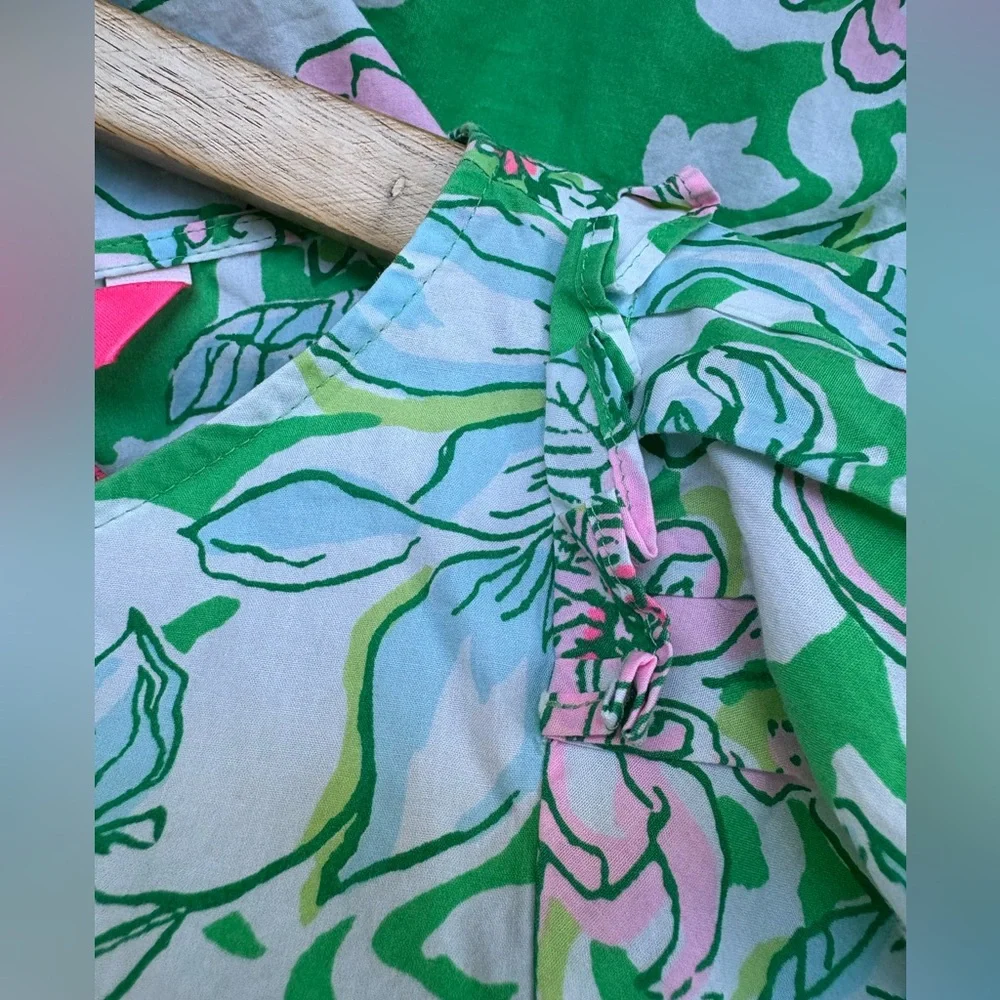 Lilly Pulitzer Spearmint Blossom Views Top - Picture 5 of 8
